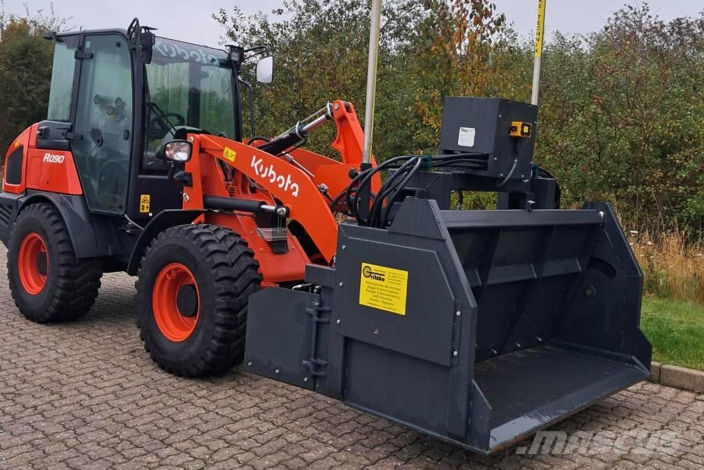 Kubota R 090 Kolesové nakladače