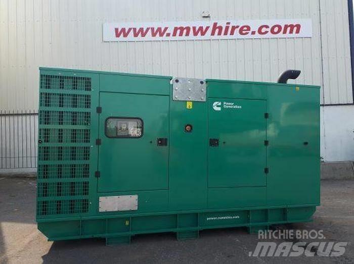 Cummins C330D5 Naftové generátory