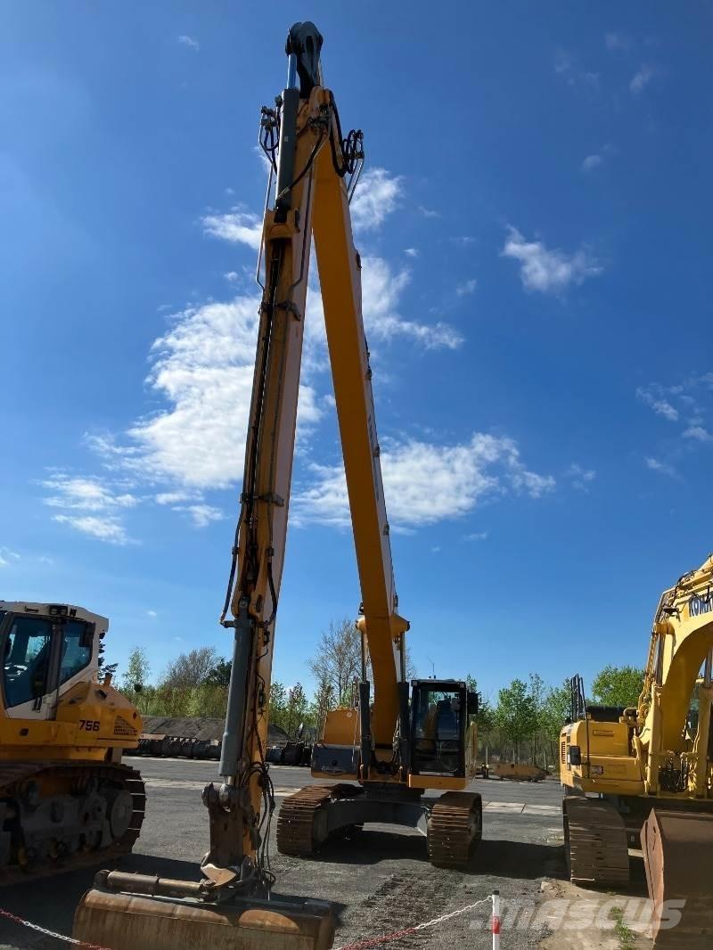 Liebherr R936 Pásové rýpadlá