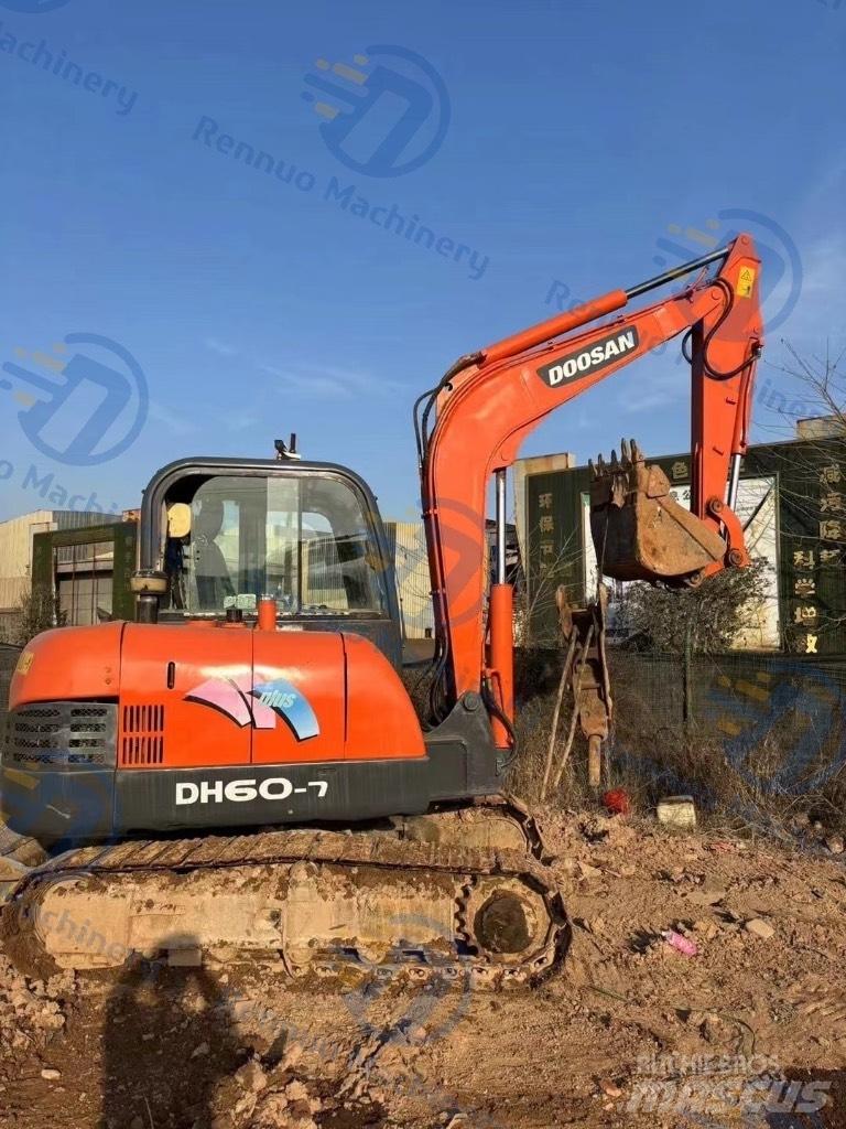 Doosan DH 60 Pásové rýpadlá