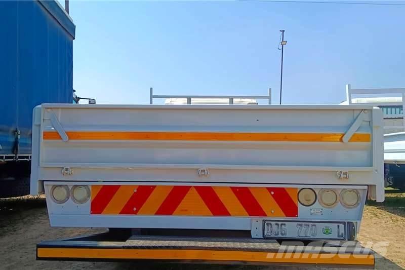 Isuzu NPR400 Ďalšie nákladné vozidlá