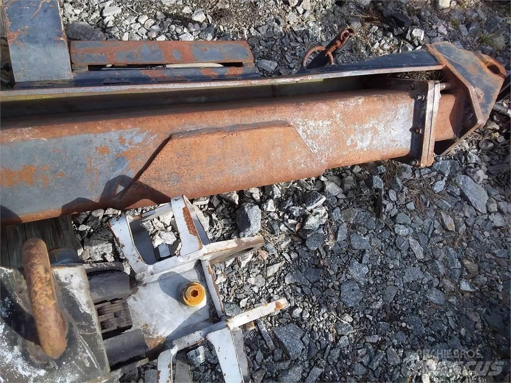 CAT 2200 Žatevné žeriavy