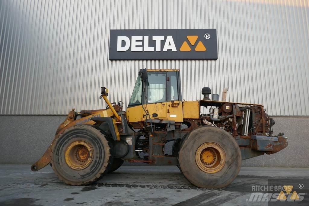 Komatsu WA470-6 Kolesové nakladače