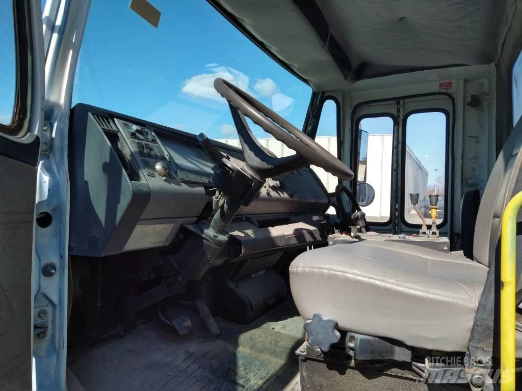 Freightliner FL80 Smetiarske vozidlá