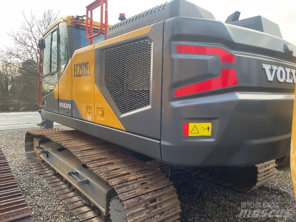 Volvo EC250EL Pásové rýpadlá