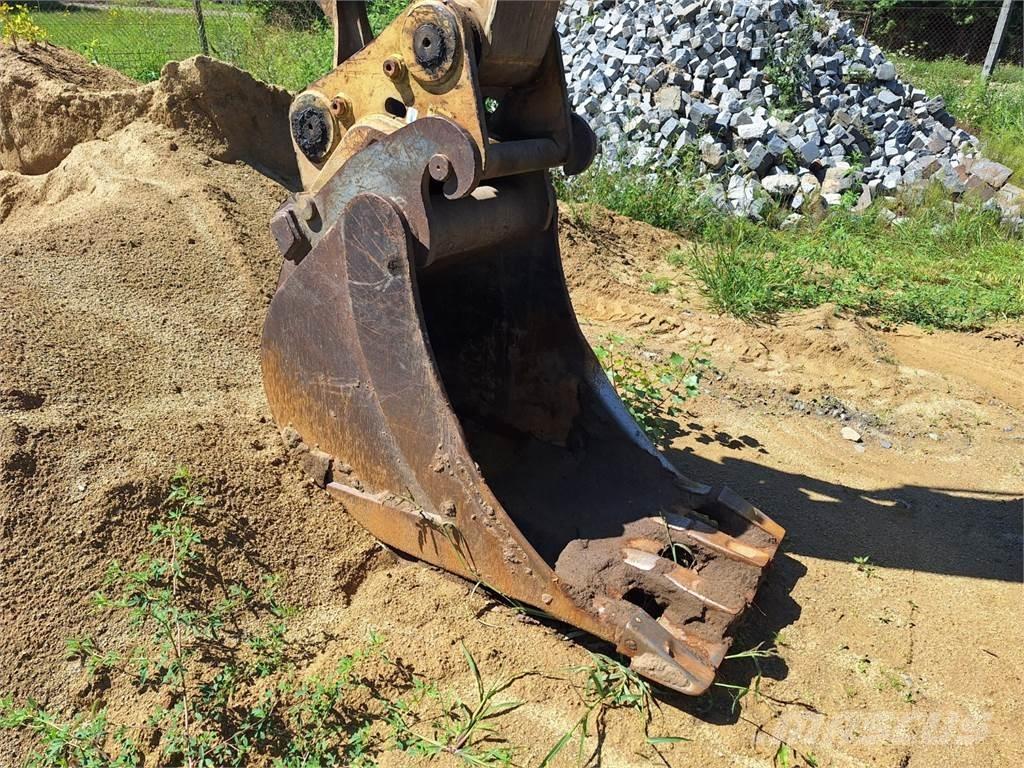 CAT M 318 C 4X4 Stavebníctvo - ostatné