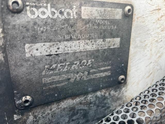 Bobcat 743 Šmykom riadené nakladače