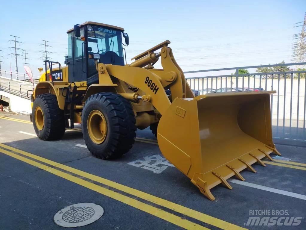 CAT 966 H Kolesové nakladače