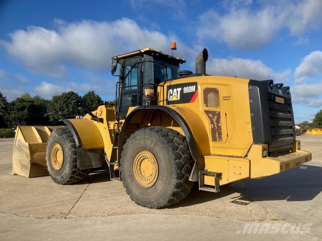 CAT 980M Kolesové nakladače