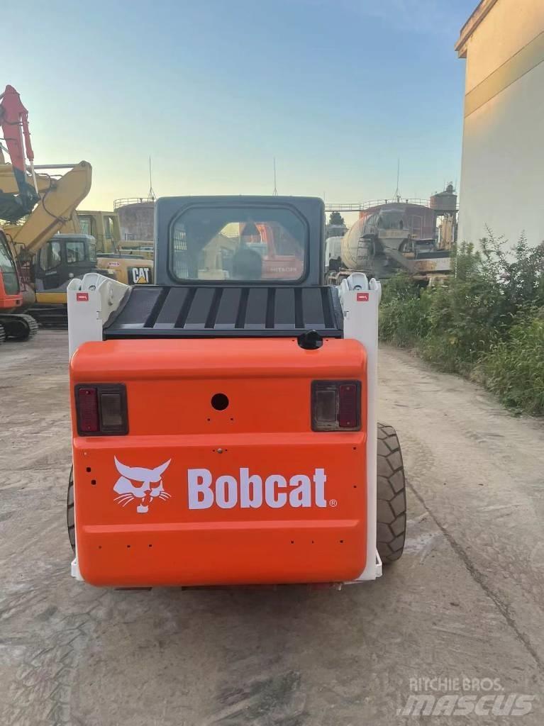 Bobcat S 130 Šmykom riadené nakladače