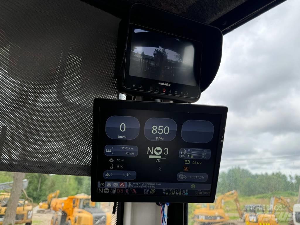Komatsu 895 Lesné traktory