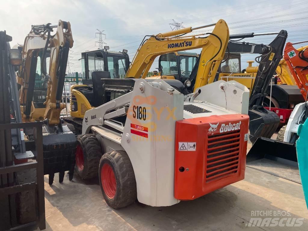 Bobcat S180 Šmykom riadené nakladače
