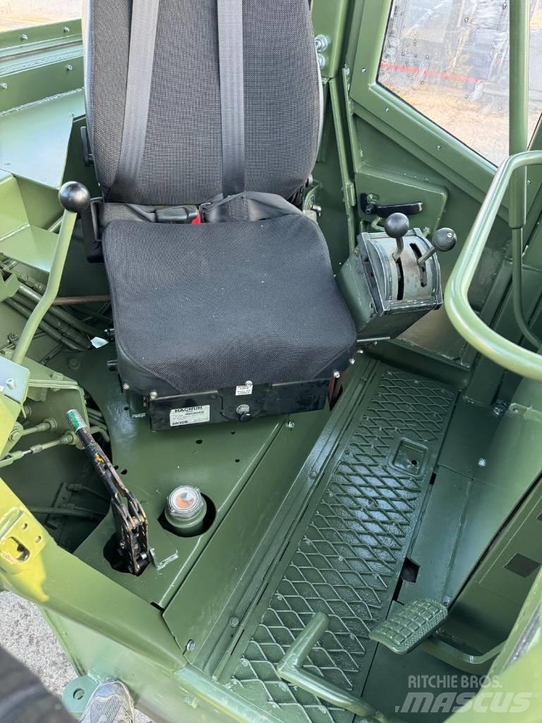 Clark Ranger 667C Skiddery