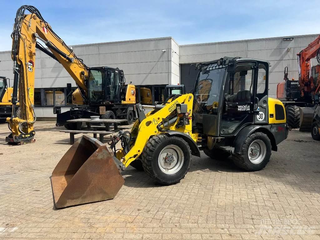 Wacker Neuson WL34 Kolesové nakladače
