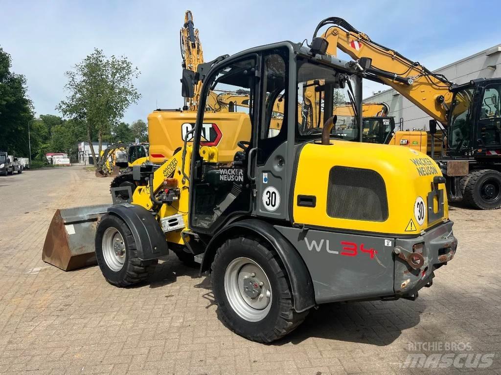 Wacker Neuson WL34 Kolesové nakladače