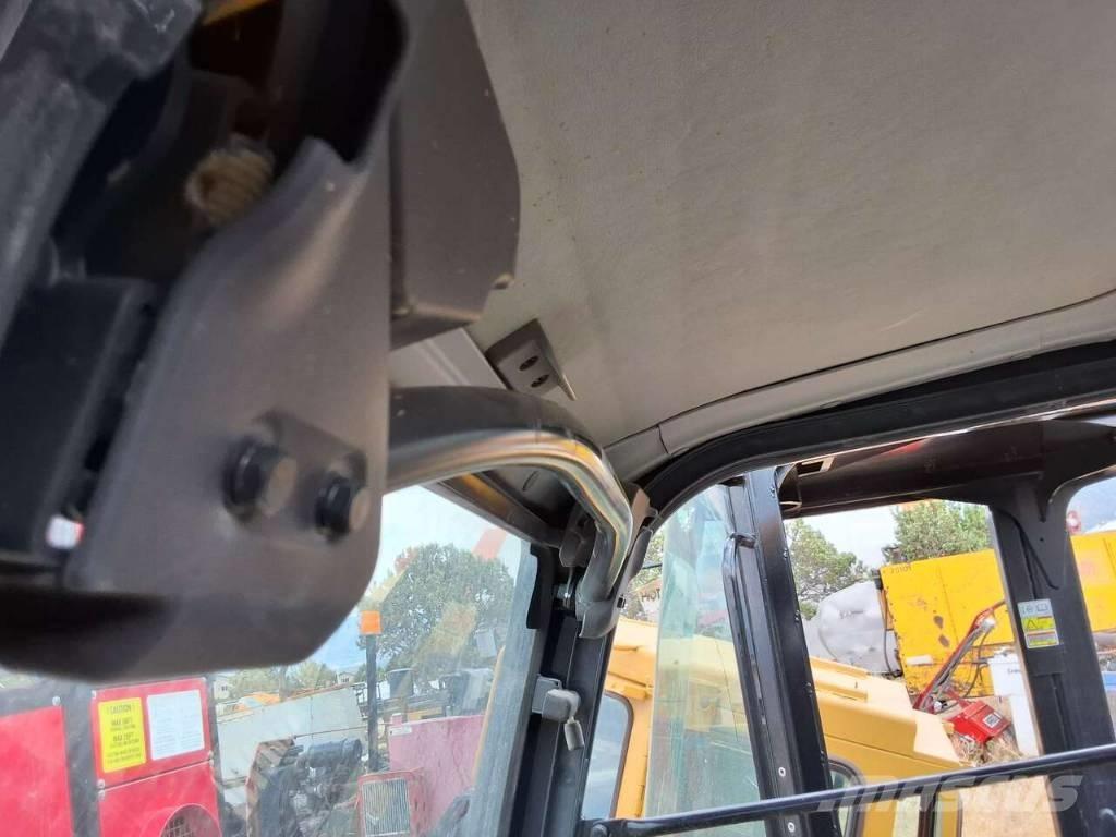 John Deere 290G LC Pásové rýpadlá