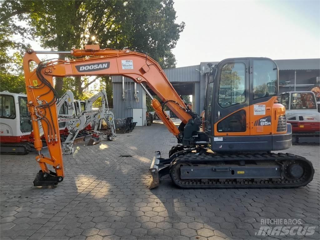 Doosan DX85R-3 Midi rýpadlá 7 t - 12 t