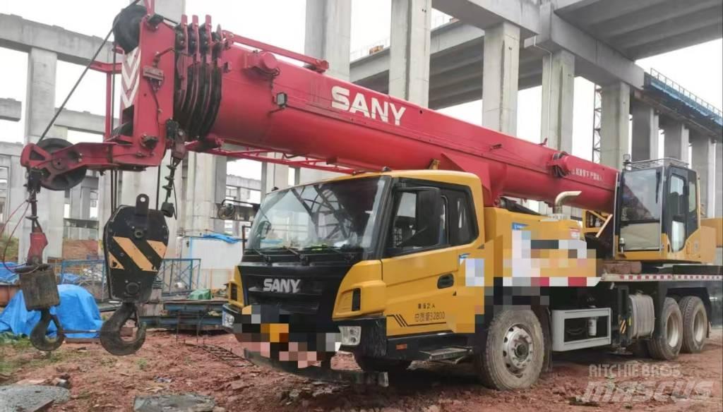 Sany STC250S Univerzálne terénne žeriavy
