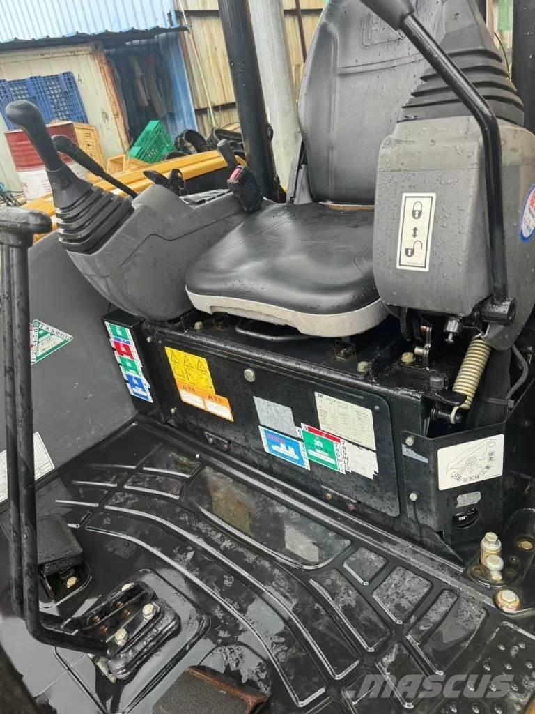 CAT 303 E CR Pásové rýpadlá