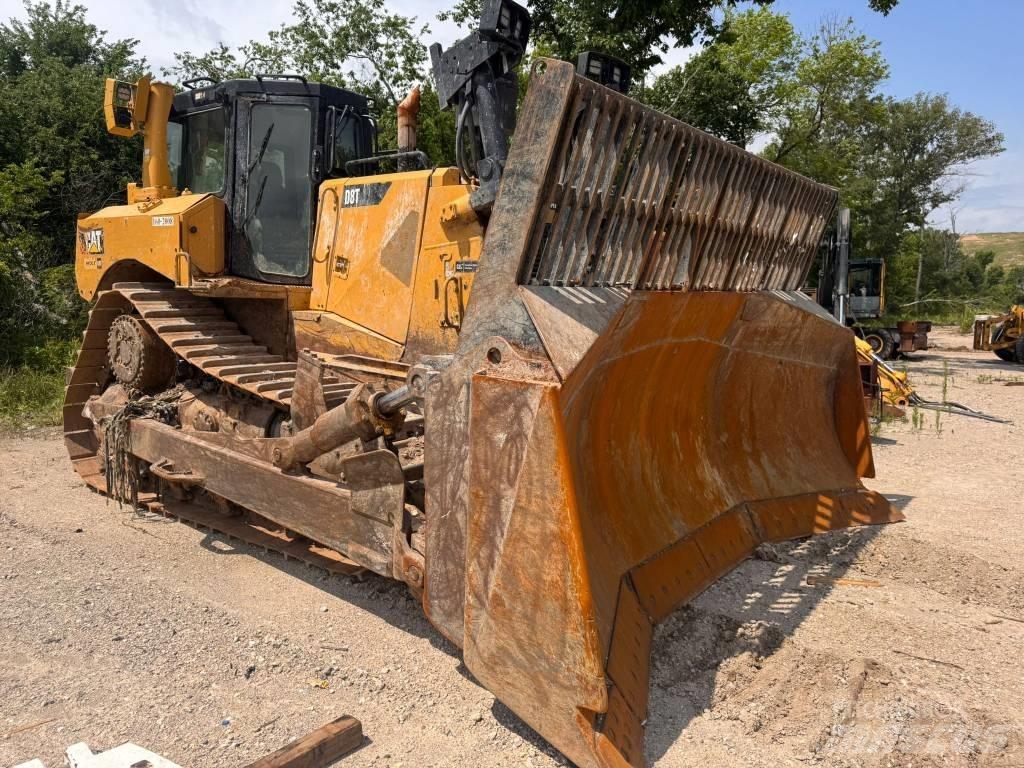 CAT D 8 T Pásové dozéry