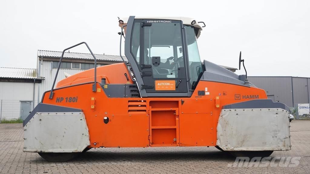 Hamm HP 180I Pneumatikové valce