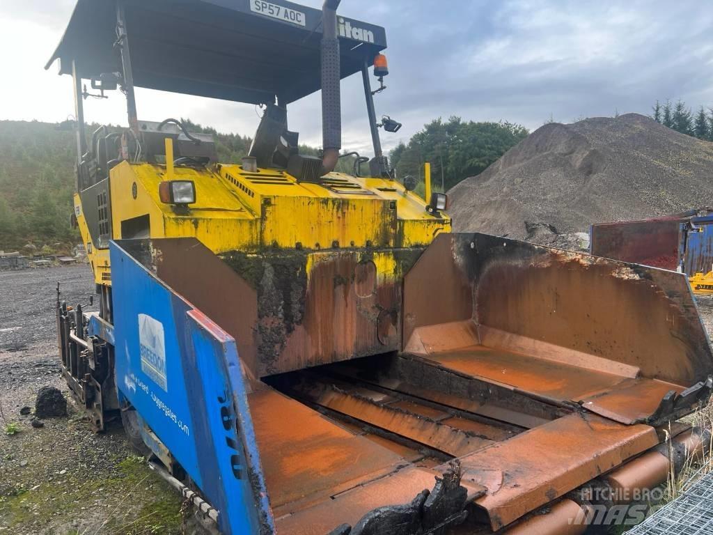 Titan 6870 Paver Finišéry