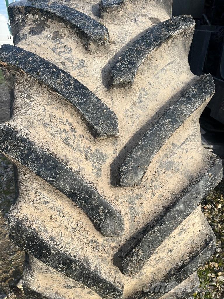 Fendt 924 Favorit Traktory