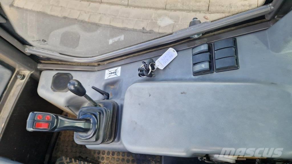Mecalac AX 850 Kolesové nakladače