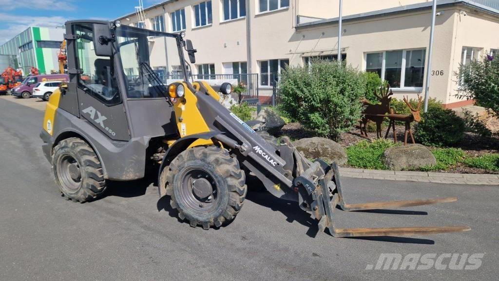 Mecalac AX 850 Kolesové nakladače