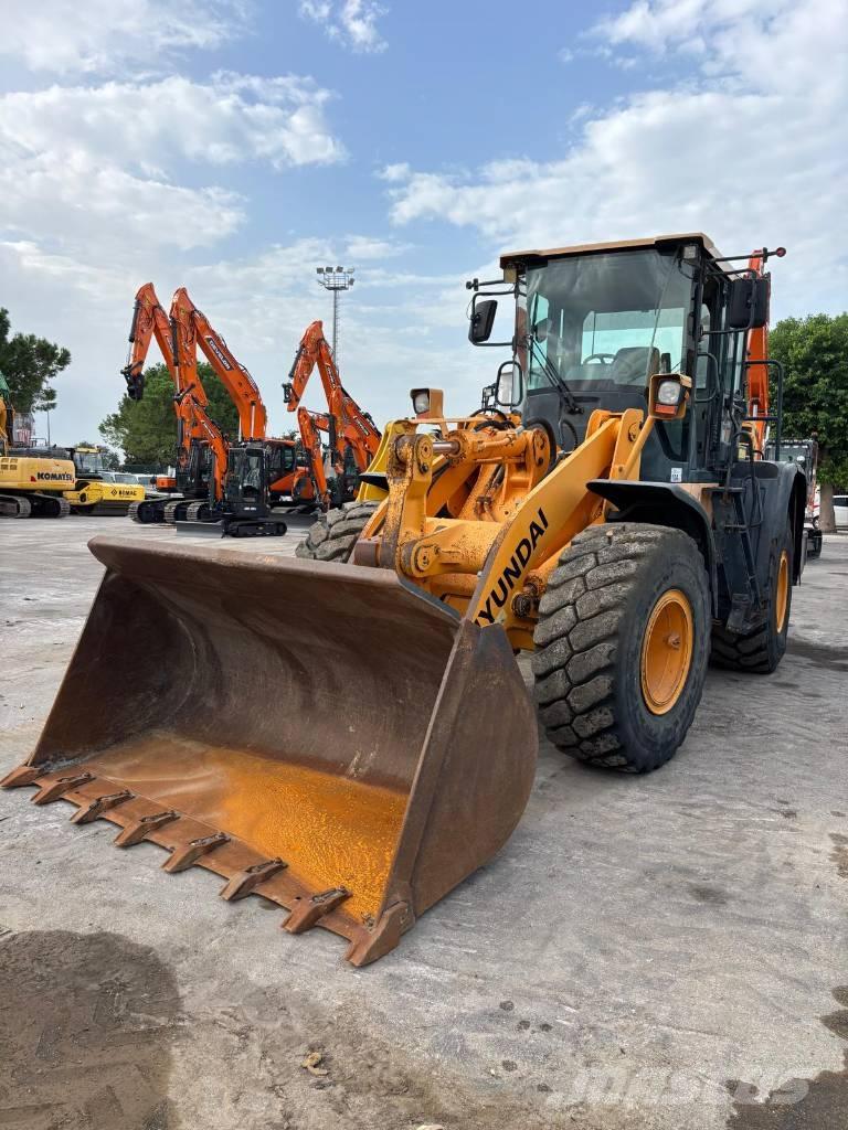 Hyundai HL 757-9 A Kolesové nakladače