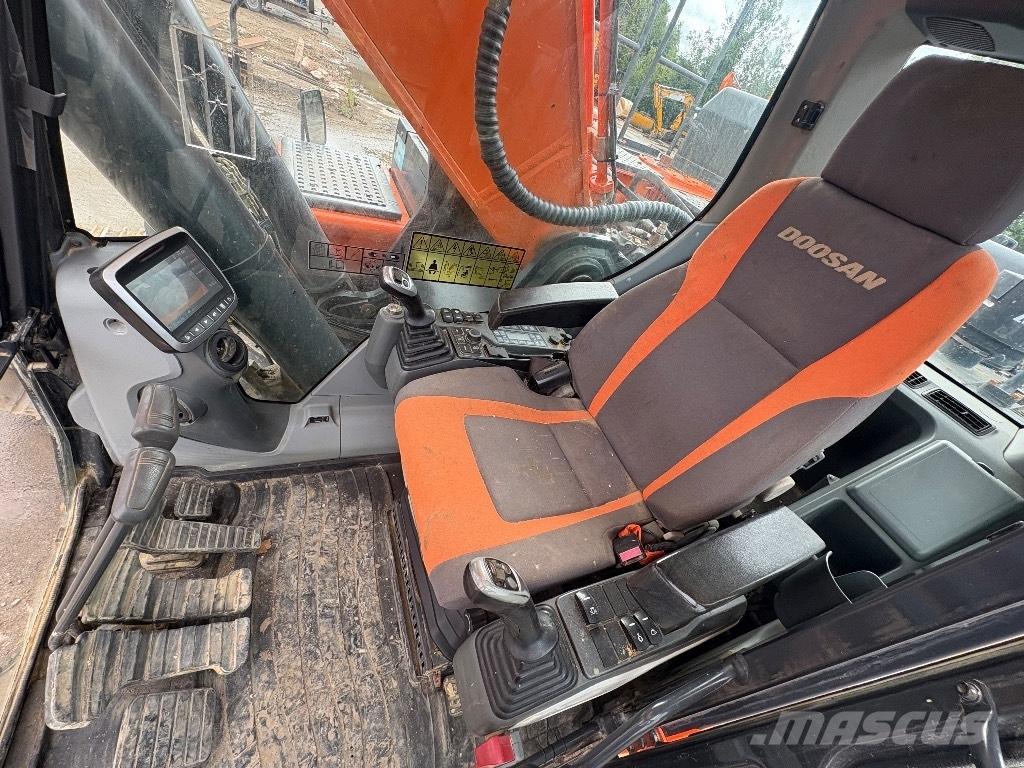 Doosan DX380LC-5 Pásové rýpadlá