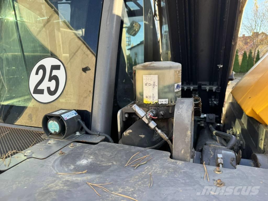 Mecalac 15 MWR Kolesové rýpadlá