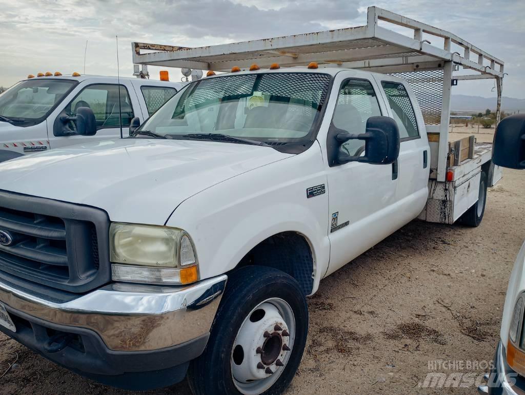 Ford F 550 XL SD Plošinové nákladné automobily/nákladné automobily so sklápacími bočnicami