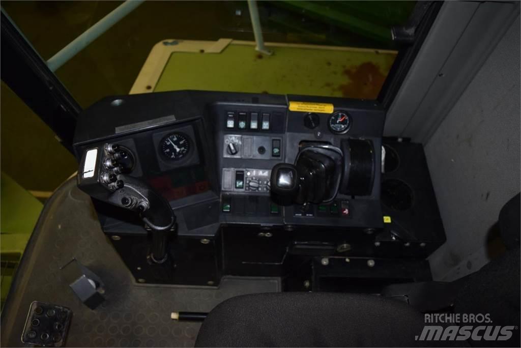 CLAAS Jaguar 820 Samochodné kosačky