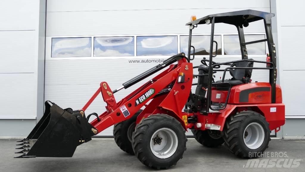  N-Eco 180E Kolesové nakladače