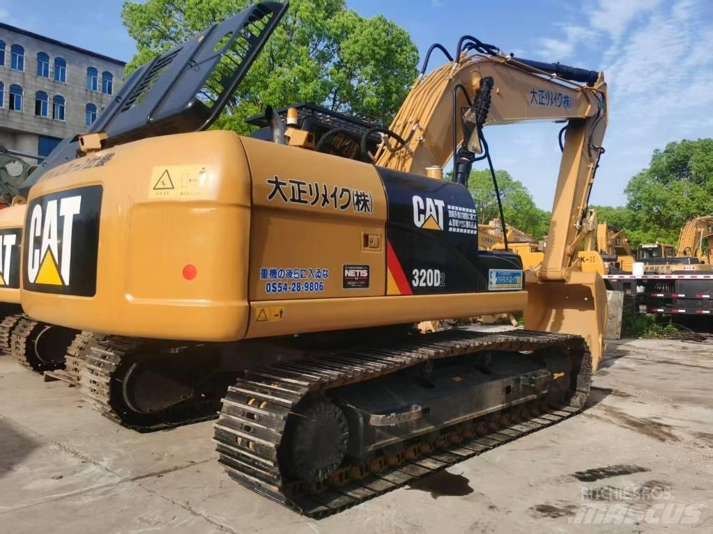 CAT 320d2 Pásové rýpadlá