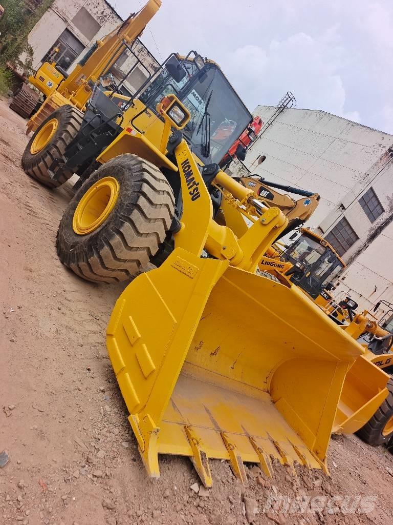 Komatsu WA 380 Kolesové rýpadlá