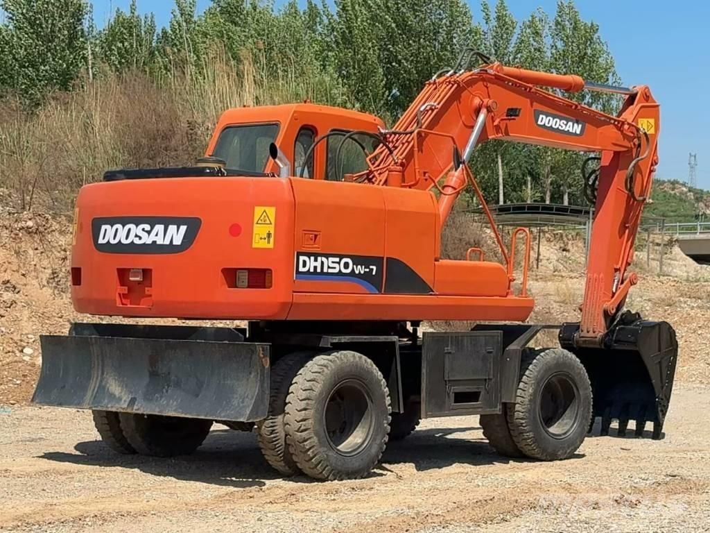 Doosan DH150 W-7 Kolesové rýpadlá
