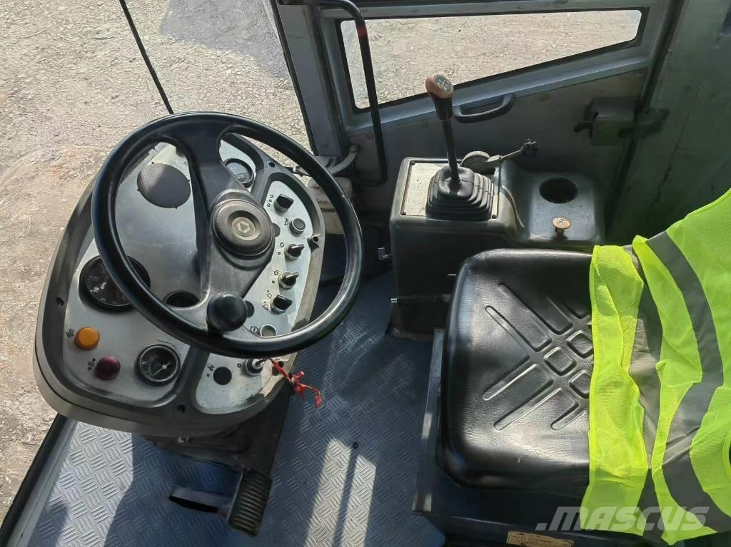XCMG XS 183 Ťahačové valce