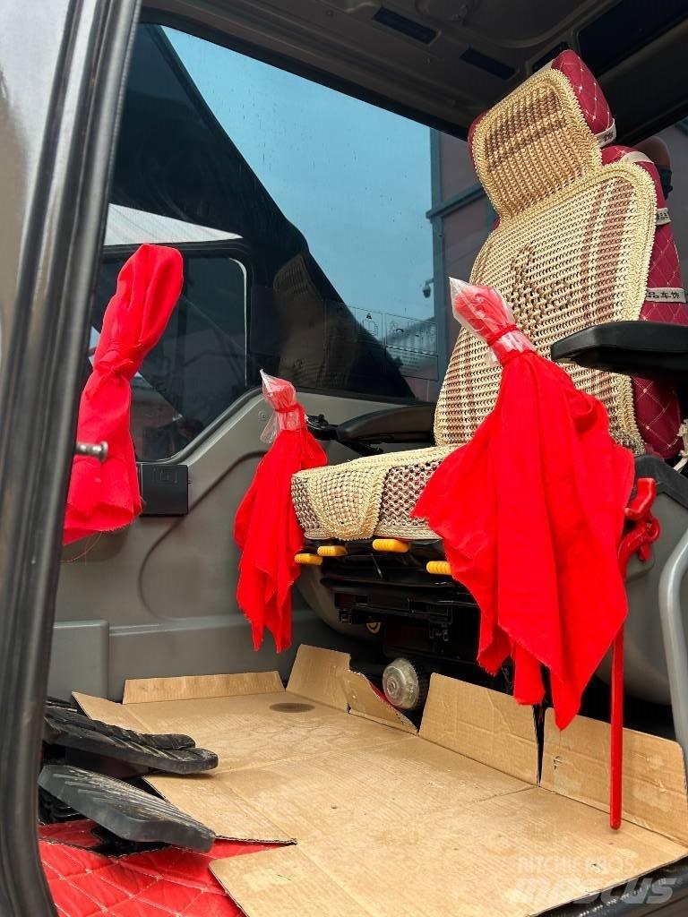 Volvo EC 240 Pásové rýpadlá