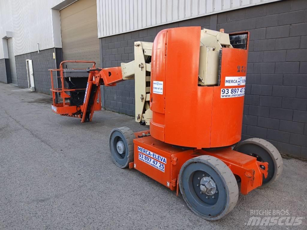 JLG E300AJP Kĺbové plošiny