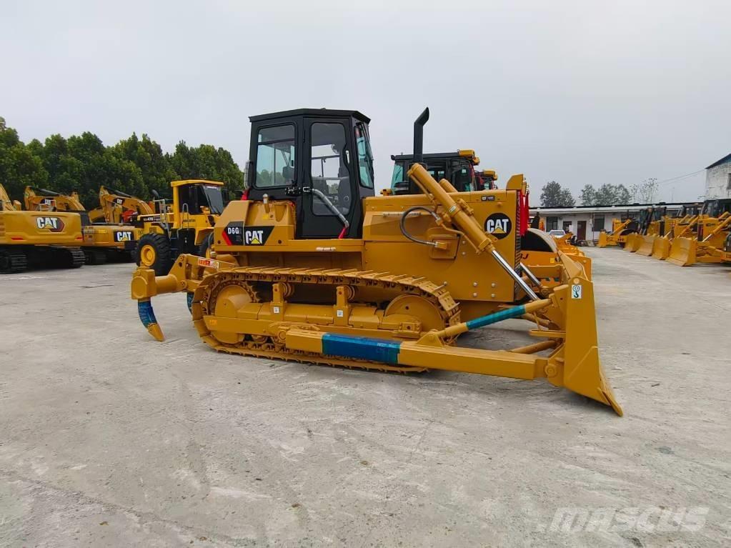 CAT D6G Pásové dozéry