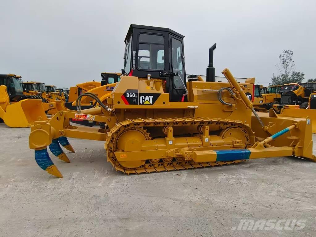 CAT D6G Pásové dozéry