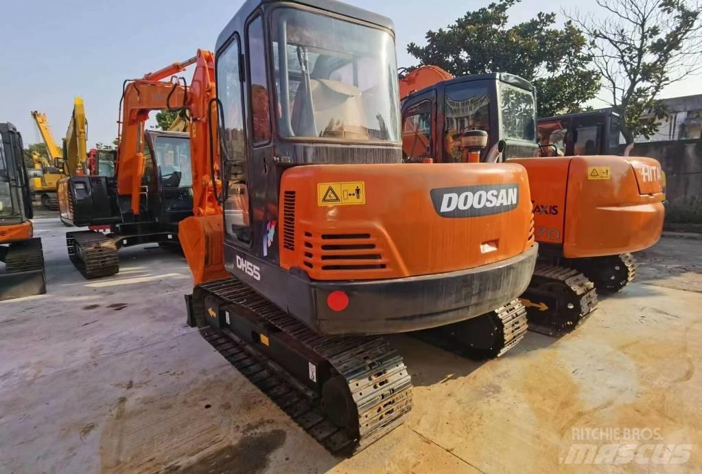 Doosan DH55 Pásové rýpadlá
