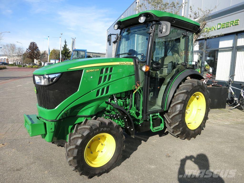 John Deere 5090GV Traktory