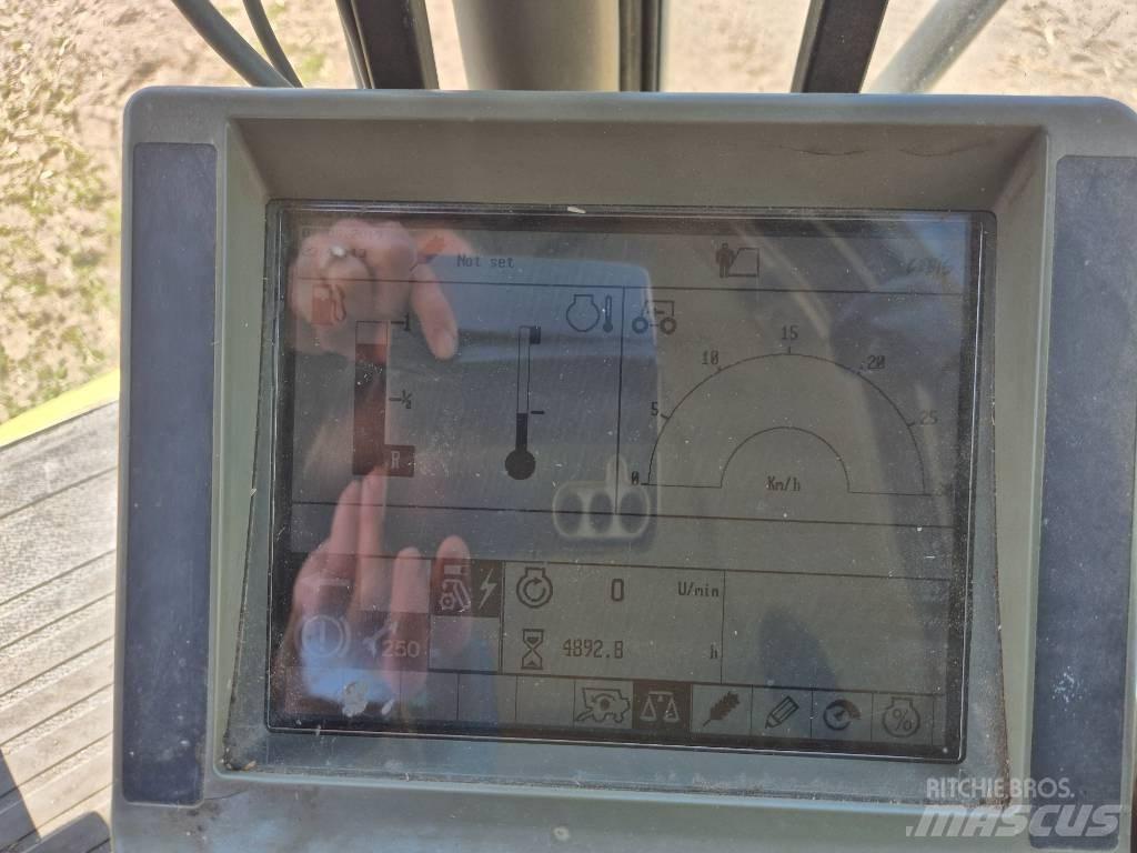 CLAAS Lexion 480 Kombinované zberacie stroje