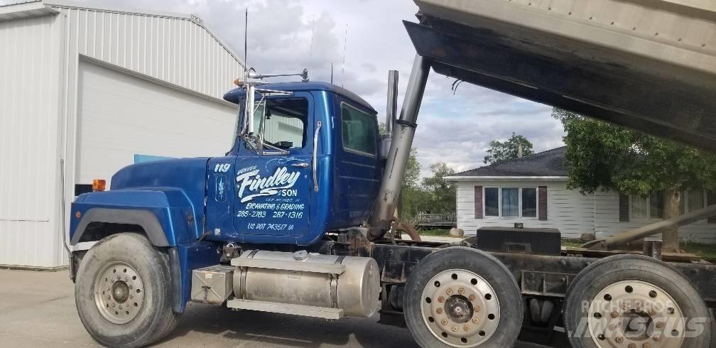 Mack RD 688 S Sklápače