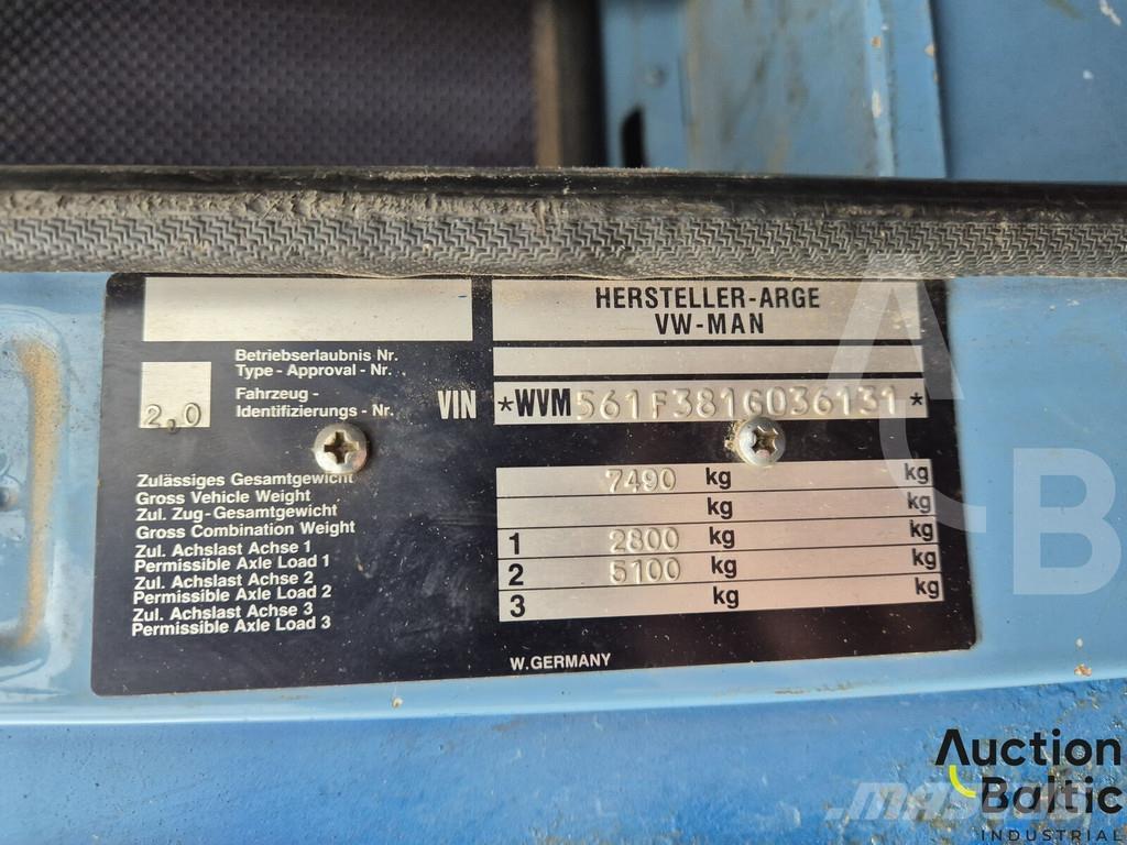 MAN 8.136 Plošinové nákladné automobily/nákladné automobily so sklápacími bočnicami