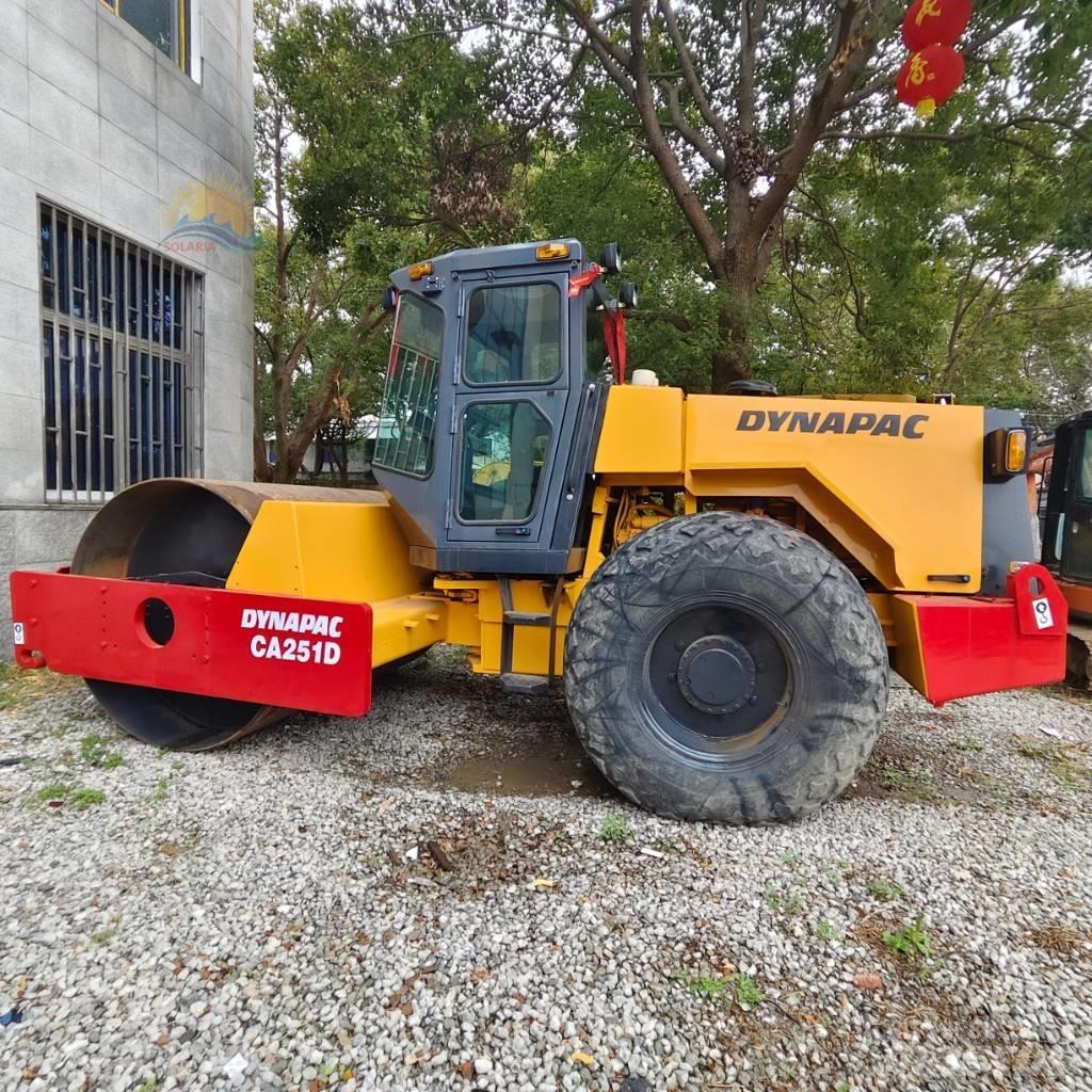 Dynapac CA 251 D Ťahačové valce