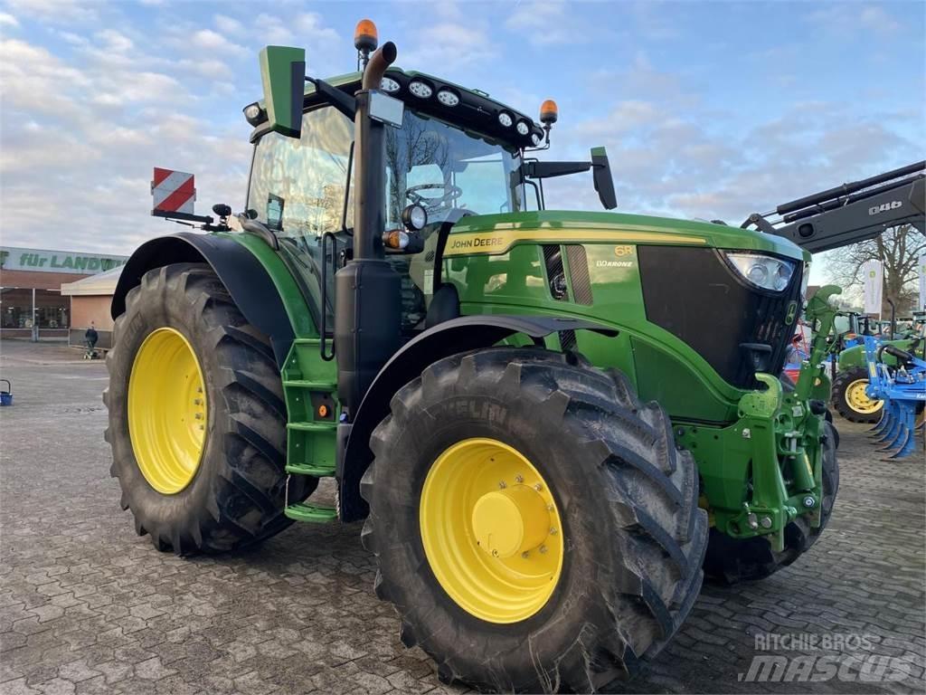 John Deere 6R 215 Traktory